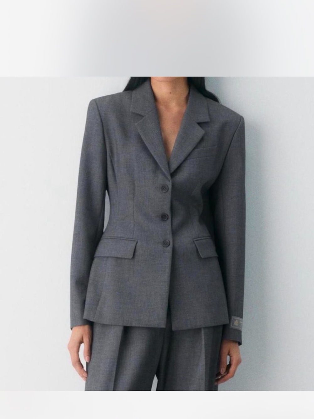 Aritzia Tailored Women's Grey Blazer Jacket size 6